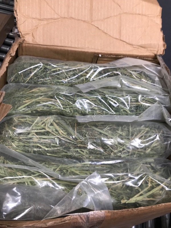 Photo 3 of 2 BOXES OF 4 PACKAGES IN EACH BOX Fresh Alfalfa Hay 40Lbs by Bunny Honey - Natural Hay for Guinea Pigs, Rabbits, Hamsters, Hedgehogs, and More Small Animal Pets - Not Blended, Green Chopped & Delivered Fresh