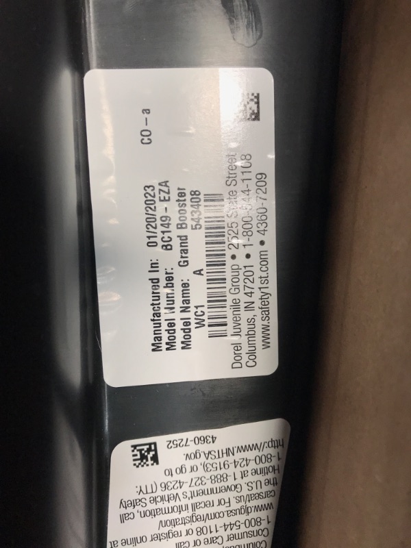 Photo 4 of ***Some staining due to prior use, see pictures.***
Safety 1st Grand 2-in-1 Booster Car Seat, Forward-Facing with Harness, 30-65 pounds and Belt-Positioning Booster, 40-120 pounds, Black Sparrow