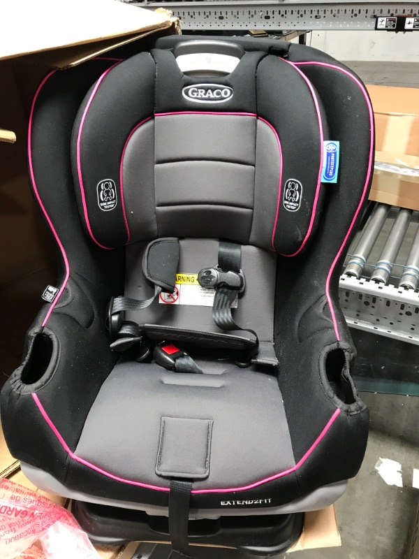 Photo 2 of 
Graco Extend2Fit Convertible Car Seat, Ride Rear Facing Longer with Extend2Fit, Gotham
Style:2-in-1
Pattern Name:Car Seat