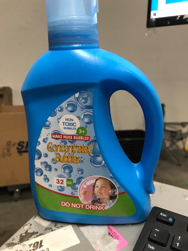 Photo 1 of 32 oz bubble solution