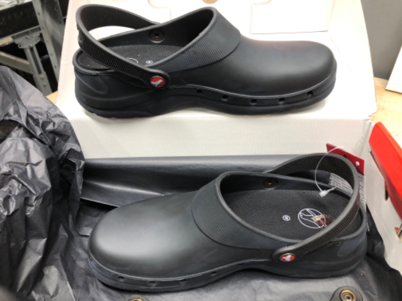 Photo 3 of EVA WALK - Clogs for Women and Men - Non Slip Shoes for Work -Bistro Chef Clogs - Nurse and Garden Shoes 
SIZE: 10 Women's----7.5 Men's 
