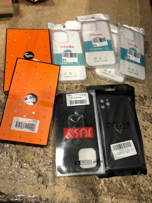 Photo 1 of Bundle of assorted phone cases
