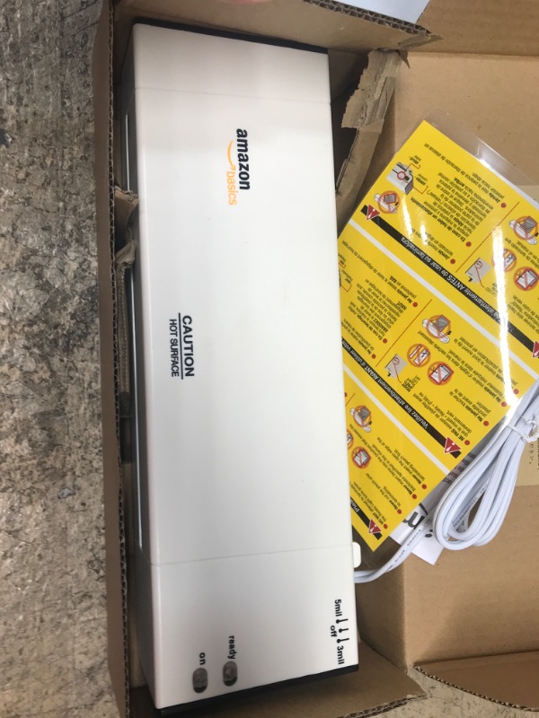 Photo 3 of *** POWERS ON *** AmazonBasics Thermal Laminator