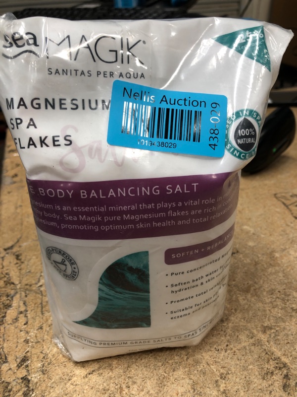 Photo 2 of 
Sea Magik Salted Magnesium Spa Flakes 1Kg