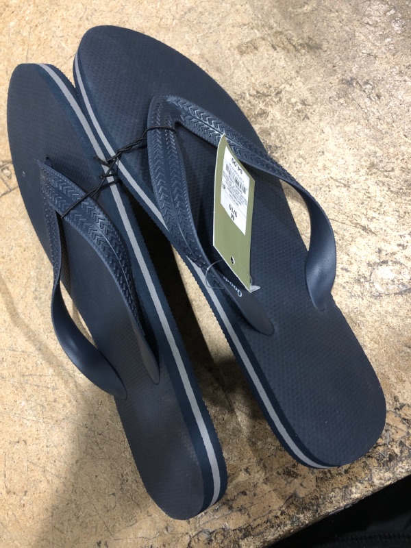 Photo 1 of 6 Pairs Bundle of 3 Pairs Mens (M) 9/10 & 3 Pairs (S) 7/8 Navy Blue Sandals Goodfellow & Co