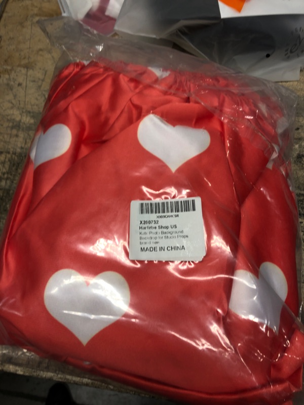 Photo 1 of Harfirbe 6.5ft Round Backdrop Cover Red Background White Heart Birthday Party Decoration Fairy Tale Background