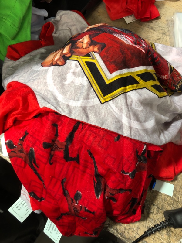 Photo 2 of Boys' Arvel Shang Chi 2pc Short Sleeve Top and Shorts Pajaa Set -
SIZE M