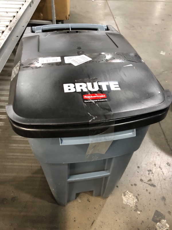 Photo 4 of *READ NOTES* Rubbermaid Commercial Products Brute Rollout Trash/Garbage Can/Bin with Wheels, 32 GAL, for Restaurants/Hospitals/Offices/Back of House/Warehouses/Home, Gray (1971941) 32G Gray 1