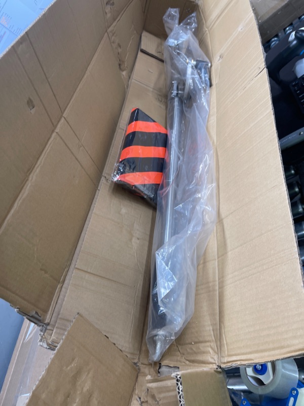 Photo 1 of Heavy Duty Extension Boom Arm Bar for Photography C Stand and Light Stand,Adjustable 3.6-8.2ft Crossbar Holding Arm with Sand Bag for Softbox,Studio Strobe,Monolight,LED Video Light,Reflector ect.