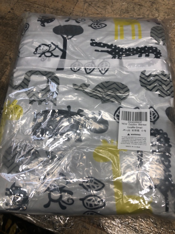 Photo 1 of Baby Blanket Flannel, Cozy Throw Blankets for Newborn Infant and Toddler, Super Soft and Warm Receiving Baby Blanket for Crib Stroller S 30*40in Giraffe