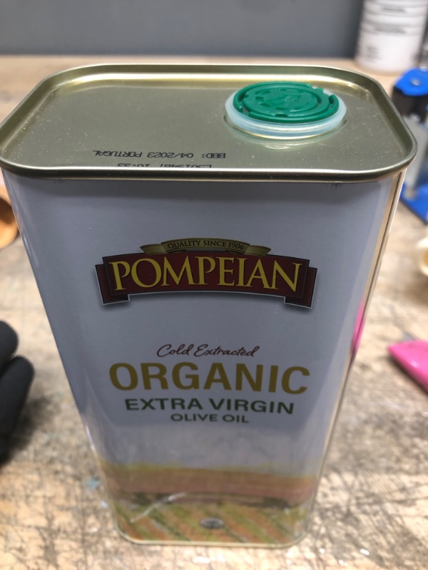 Photo 2 of *Expires 4/2023 Pompeian USDA Organic Extra Virgin Olive Oil, Cold Extracted, Mild & Smooth Flavor, Perfect for Sautéing, Salads & Drizzling, 33.8 FL. OZ. Tin Organic Extra Virgin Olive Oil Tin