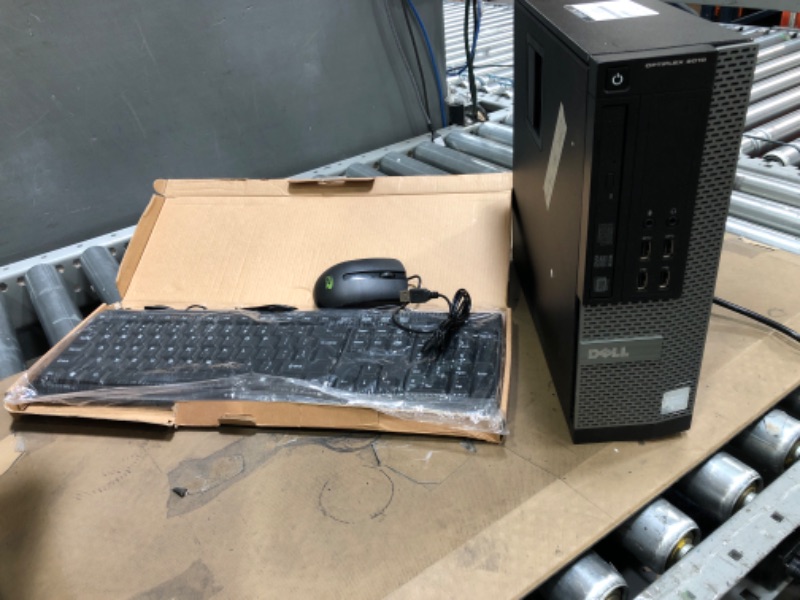 Photo 1 of Powers Up***Refurbished****Dell Desktop Computer - Intel i5 Upto 3.9GHz, Graphics, 32GB RAM, 1MB SSD, DisplayPort, HDMI, DVI, DVD,TDL - Windows 10  Keyboard and mouse included