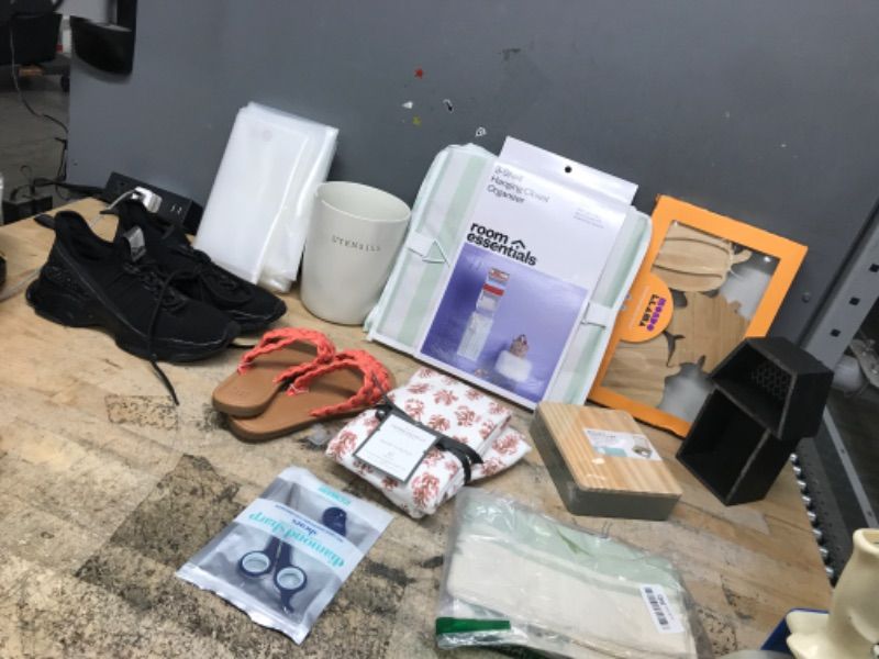 Photo 1 of 11 PCS RANDOM BUNDLE