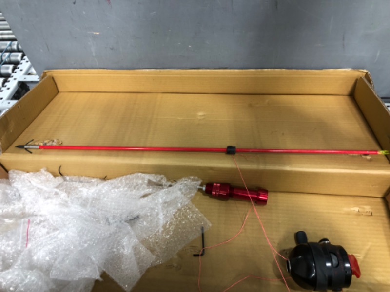 Photo 4 of *** USED *** Cajun Bowfishing Shore Runner Kit Compound Bowfishing Bow Ready to Fish Kit with Arrow Rest, Bowfishing Reel, Reel Seat, Blister Buster Finger Pads, Fiberglass Arrow, Red/Black