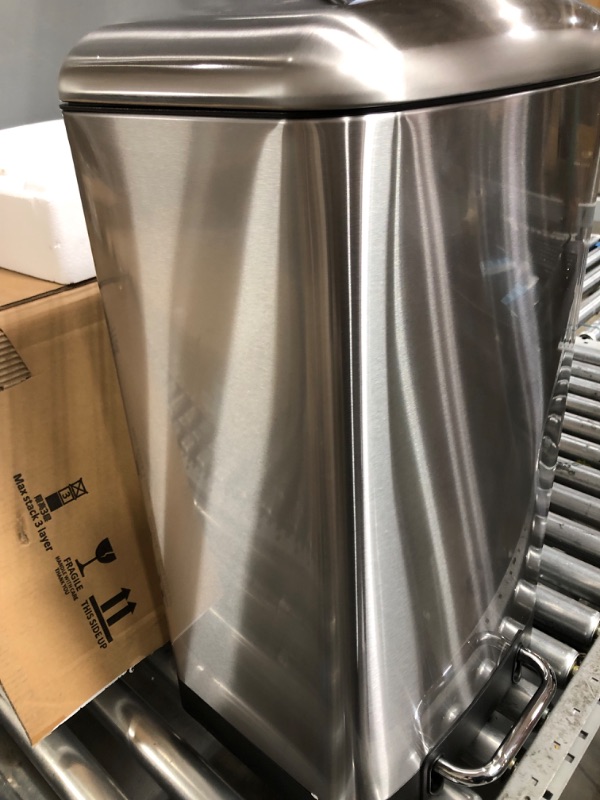 Photo 7 of *** used *** Amazon Basics 40 Liter / 10.5 Gallon Soft-Close, Smudge Resistant Trash Can with Foot Pedal - Brushed Stainless Steel 40L / 10.5 Gallon Wide Trash Can