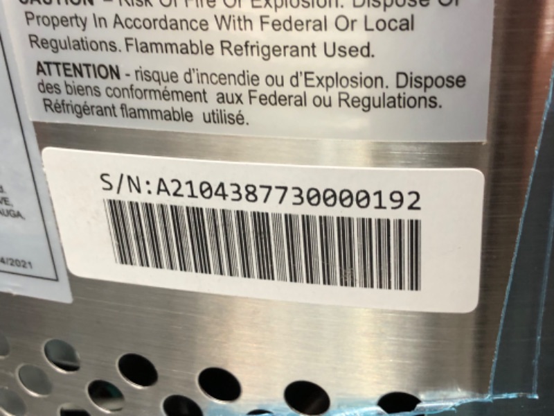 Photo 2 of **USED**  Frigidaire EFIC103-AMZ-SC Counter Top Maker with Over-Sized Ice Bucket, Stainless Steel, Self Cleaning Function, Heavy Duty, Stainless Stainless Ice Maker