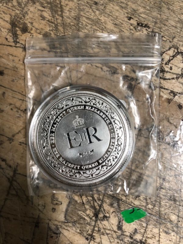 Photo 1 of Queen Elizabeth II Commemorative Coins, 1926-2022 The Plati-num Jubilee of Her Majesty Queen Uncirculated Coin, Coins Royal, Craft Decorations, Souvenir Gifts(2pack)