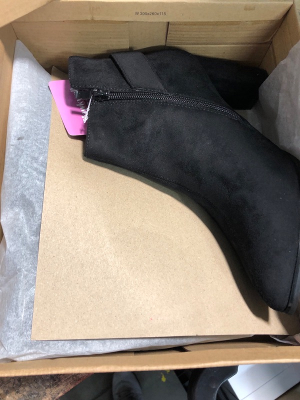 Photo 1 of Hawkwell Women's Pointed Toe Side Zipper Slip on Chunky Heel Booties
SIZE 9.5