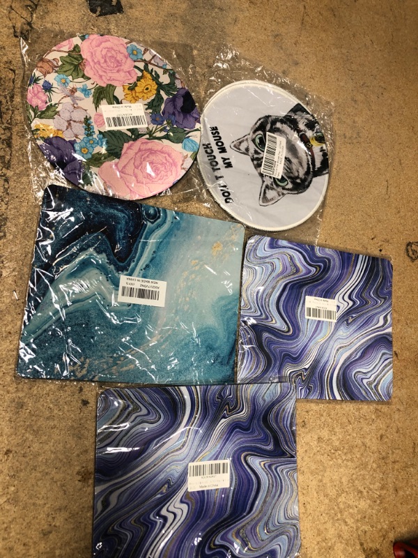 Photo 1 of BUNDLE OF ASSORTED MOUSE PADS (5 ITEMS) 