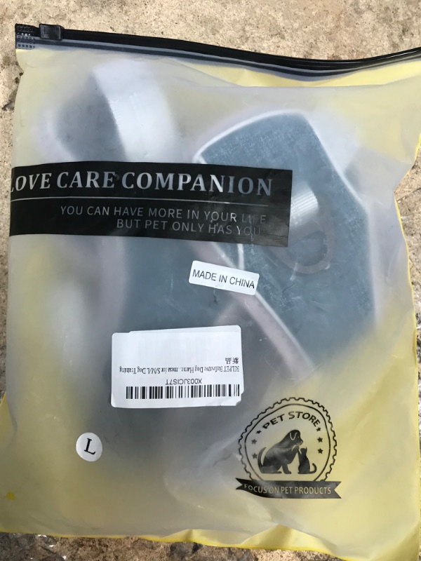 Photo 1 of 
Large****RILPET Reflective Dog Harness for Dogs No Pull, No Chock Front Clip Pet Vest with Easy Control Soft Breathable Mesh Adjustable Heavy Duty Dog Body Harness...