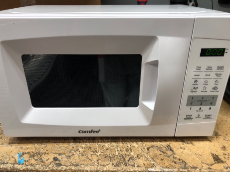 Photo 2 of ***TESTED/ POWERS ON***COMFEE' EM720CPL-PM Countertop Microwave Oven with Sound On/Off, ECO Mode and Easy One-Touch Buttons, 0.7 Cu Ft/700W, Pearl White