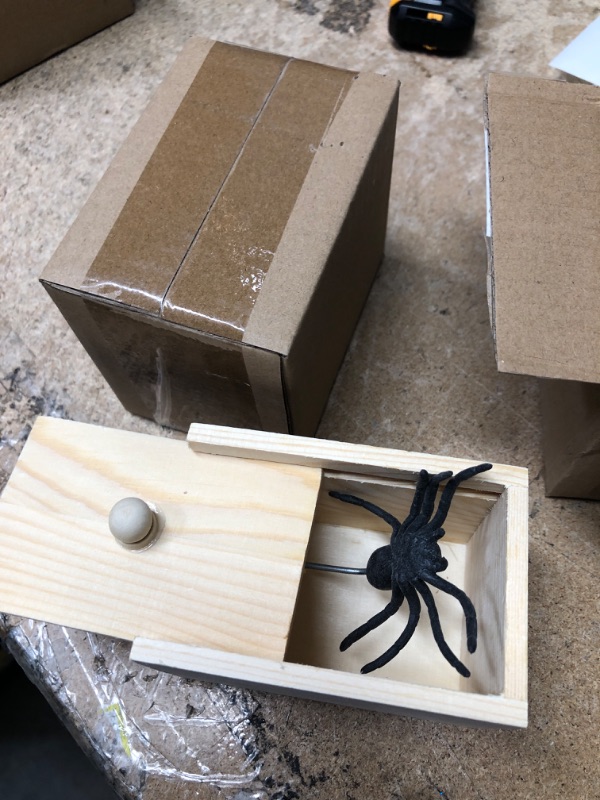 Photo 2 of 2 PACK**GIIOASA Rubber Spider Prank Surprise Box?Handcrafted Wooden Surprise Box, Fun Practical Surprise Joke Boxes,SpiderBox-Single
