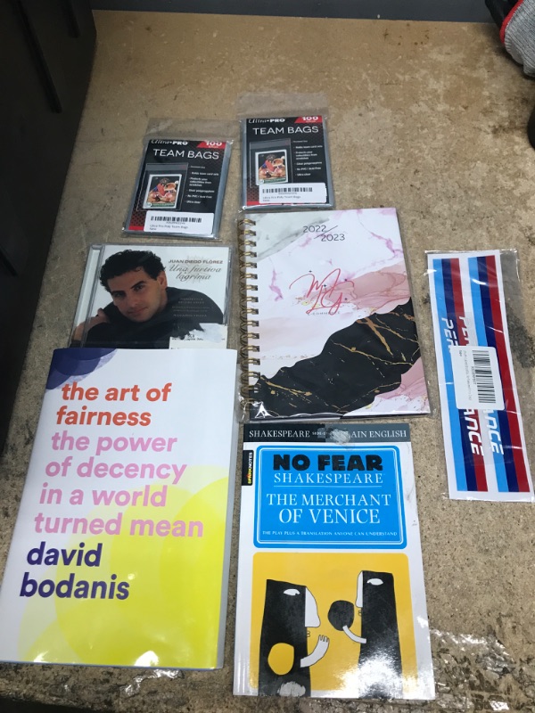 Photo 1 of *BUNDLE OF 7 MISC ITEMS* 