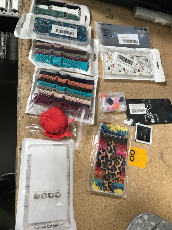 Photo 1 of ***Bundle of iphone/android accessories 