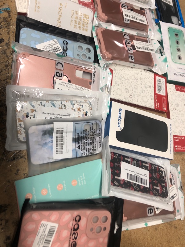 Photo 1 of Bundle of 21 variety phone cases