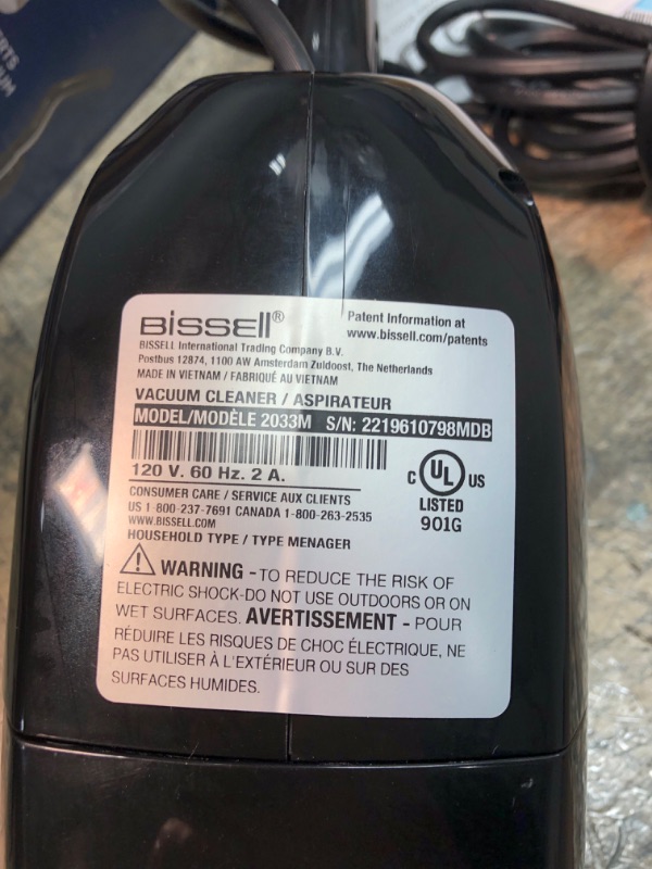 Photo 3 of *** USED *** *** TESTED POWERED ON ***  Bissell Featherweight Stick Lightweight Bagless Vacuum 2033M Black