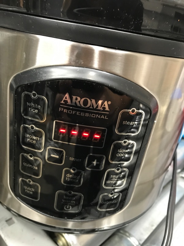 Photo 6 of **USED**
Aroma Housewares 20 Cup Cooked (10 cup uncooked) Digital Rice Cooker, Slow Cooker, Food Steamer, SS Exterior (ARC-150SB),Black