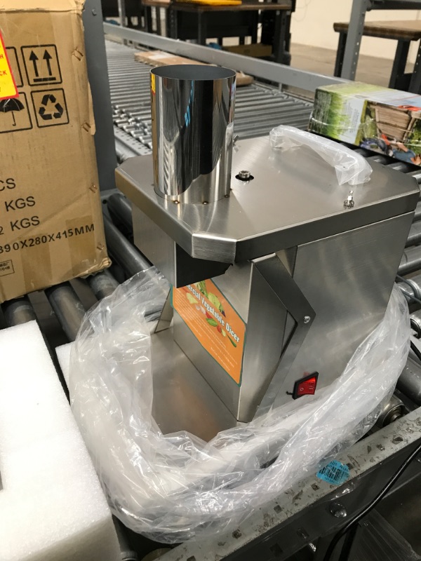 Photo 1 of Newhai Commercial Vegetable Chopper Automatic Fruit Dicing Machine with 5/16’’ 15/64’’ Blade Stainless Steel for Potatoes Carrots Cubes Restaurant Use 110V