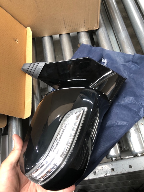Photo 1 of Dorman 955-1686 Passenger Side Door Mirror for Select Acura Models