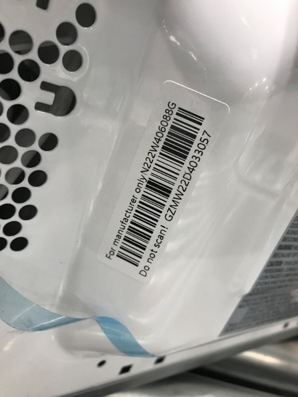 Photo 1 of MISSING HANDLE Galanz GLCMKZ07BKR07 Retro Countertop Microwave Oven with Auto Cook & Reheat, Defrost, Quick Start Functions, Easy Clean with Glass Turntable, Pull Handle.7 cu ft, Black
