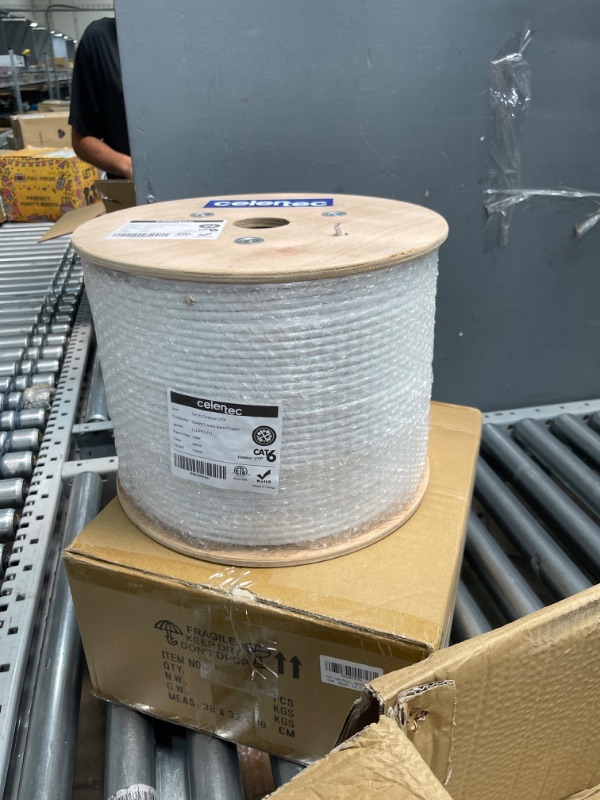 Photo 2 of celertec CAT6 Outdoor Cable, 1000ft, 23AWG Solid Bare Copper, Unshielded Twisted Pair (UTP), UV Resistant, Weatherproof, Waterproof, CMX, ETL Listed, 550MHz, Bulk Ethernet Cable, Wooden Spool- White 1000ft White