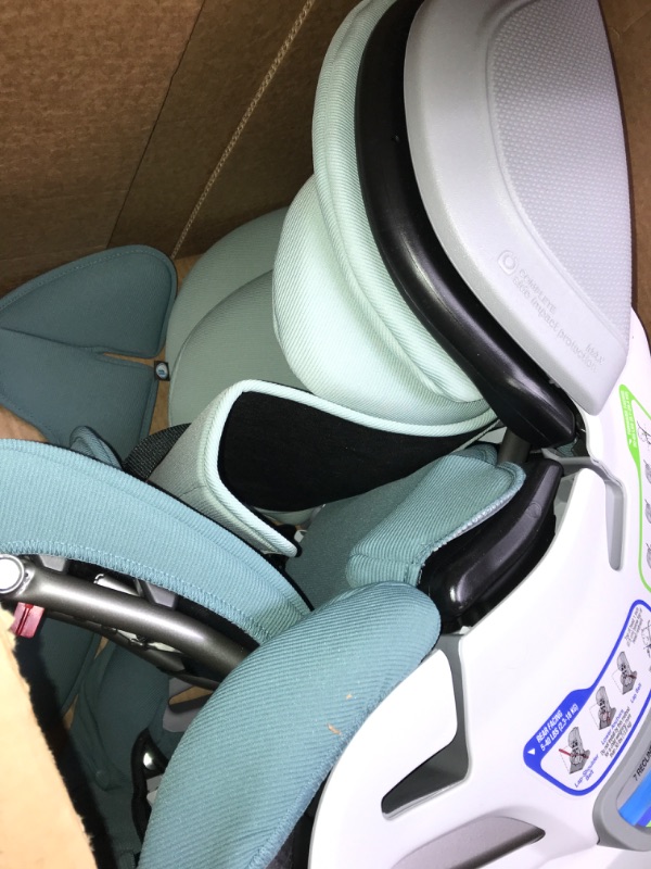 Photo 2 of Britax Advocate Clicktight Convertible Car Seat, Green Ombre SafeWash Green Ombre Advocate