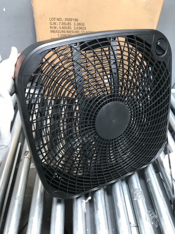 Photo 1 of Amazon Basics 3 Speed Box Fan, 20-Inch, Black
