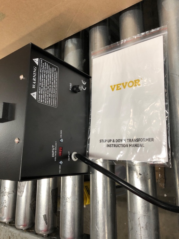 Photo 3 of VEVOR Voltage Converter Transformer,2000W Heavy Duty Step Up/Down Transformer Converter(240V to 110V, 110V to 240V),2 US&1 UK&1 Universal Outlet with Circuit Break Protection,5V USB Port,CE Certified