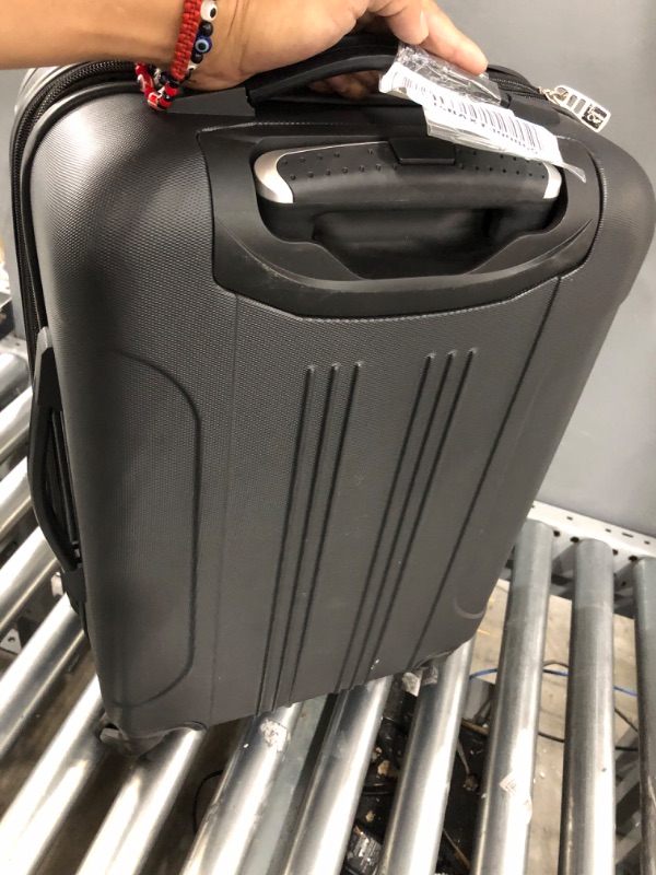 Photo 5 of *** used in good condition *** Travelers Club Chicago Hardside Expandable Spinner Luggage, Black, 
