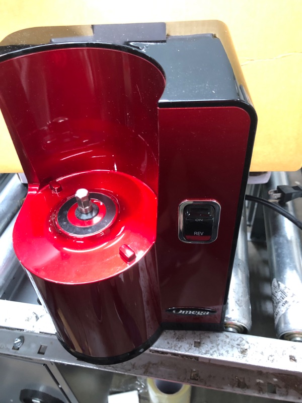 Photo 3 of *READ NOTES*Omega VSJ843QR Vertical Masticating Juicer, 43 RPM Compact Cold Press Juicer Machine with Automatic Pulp Ejection, 150 W, Red