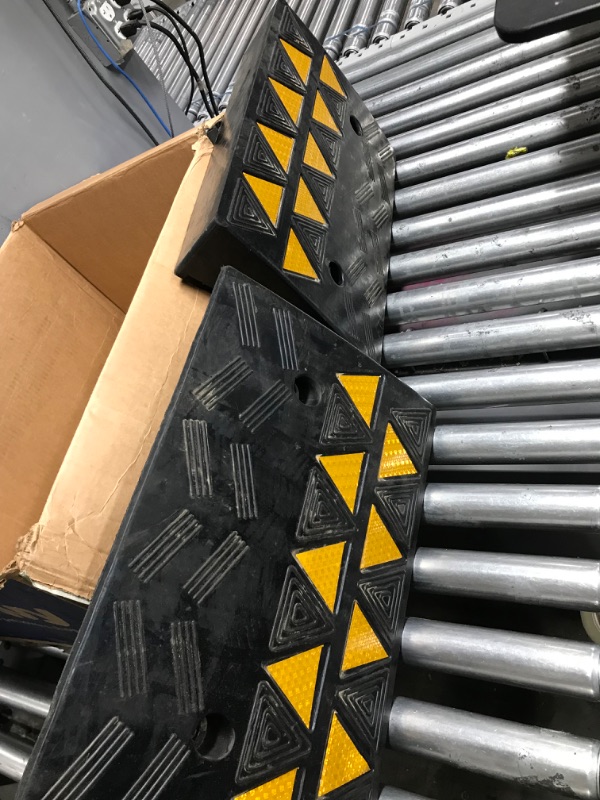 Photo 3 of *** USED *** Pyle Car Vehicle Curbside Driveway Ramp - 2PC Heavy Duty Rubber Threshold Bridge Track Curb Ramp, for Loading Dock, Garage, Sidewalk, Truck, Scooter, Bike, Motorcycle, Wheelchair Mobility PCRBDR45