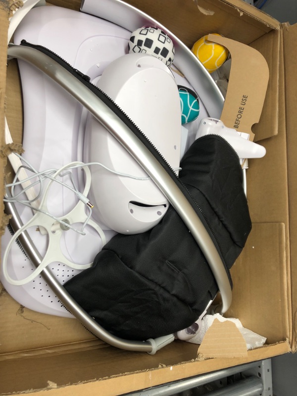 Photo 1 of *POWERS ON* 4moms MamaRoo Multi-motion Baby Swing