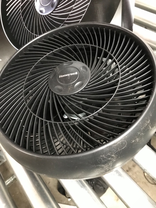 Photo 2 of 12 in. 3 Speed Whole Room Circulator Floor Fan