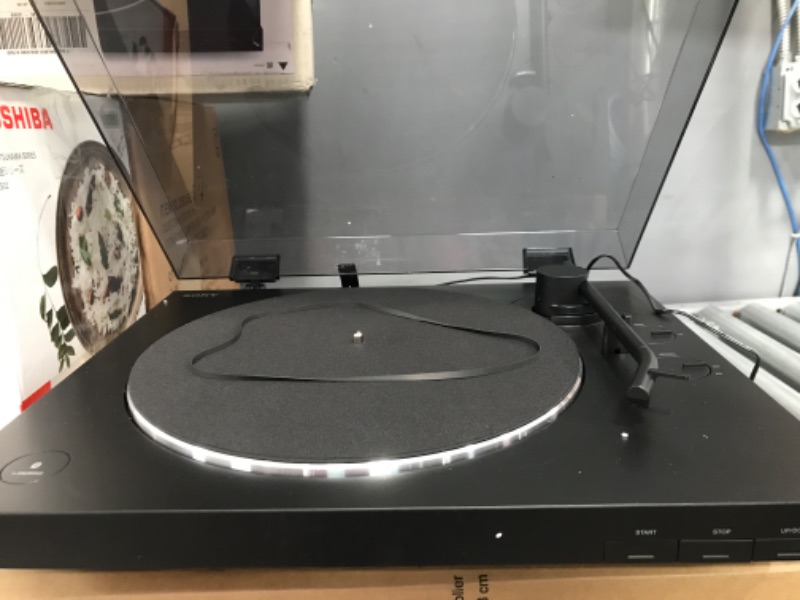 Photo 2 of ***POWERS ON*** Sony PS-LX310BT Belt Drive Turntable: Fully Automatic Wireless Vinyl Record Player with Bluetooth and USB Output Black