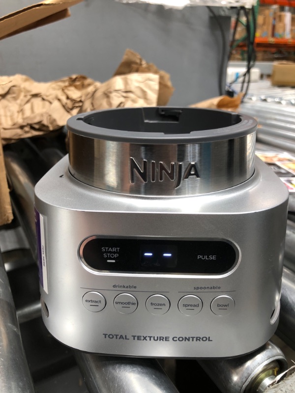 Photo 3 of ***MISSING PARTS NOT FUNCTIONAL***Ninja SS151 TWISTi Blender DUO, High-Speed 1600 WP Smoothie Maker & Nutrient Extractor* 5 Functions Smoothie, Spreads & More, smartTORQUE, 34-oz. Pitcher & (2) To-Go Cups, Gray
