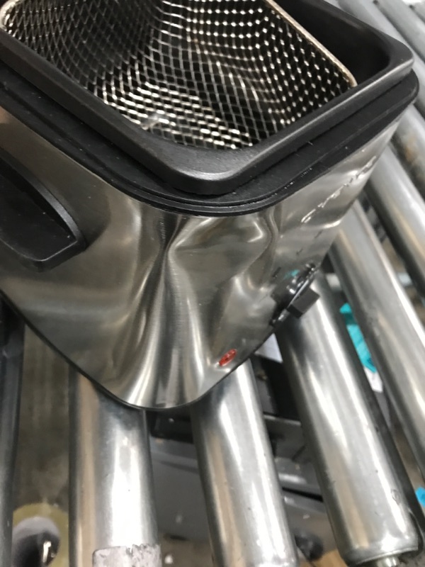 Photo 1 of *DAMAGED* OVENTE Electric Deep Fryer 1.5 Liter, 800W with Odor Filter Lid, Viewing Window, Adjustable Temperature Knob and Removable Stainless Steel Frying Basket, Perfect for Nuggets & Fries, Silver FDM1501BR
