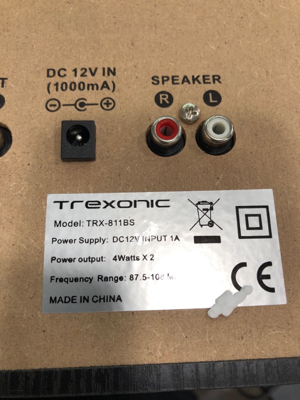 Photo 3 of ***POWERS ON*** Trexonic 3-Speed Turntable with CD Player, Dual Cassette Player, Bt, FM Radio & USB/SD Recording and Wired Shelf Speakers