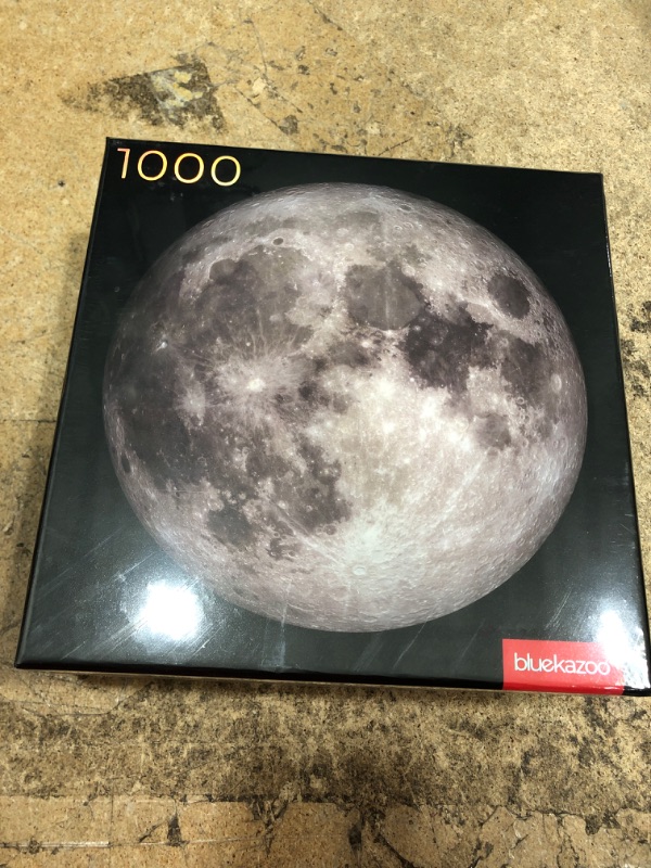 Photo 1 of 1000 PIECE MOON PUZZLE