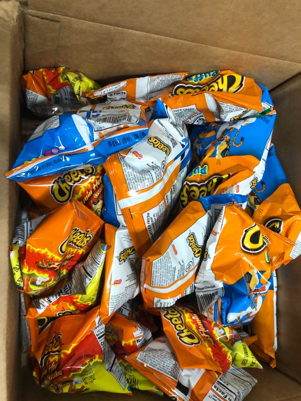 Photo 1 of  CHEETOS 40CT VP MIX