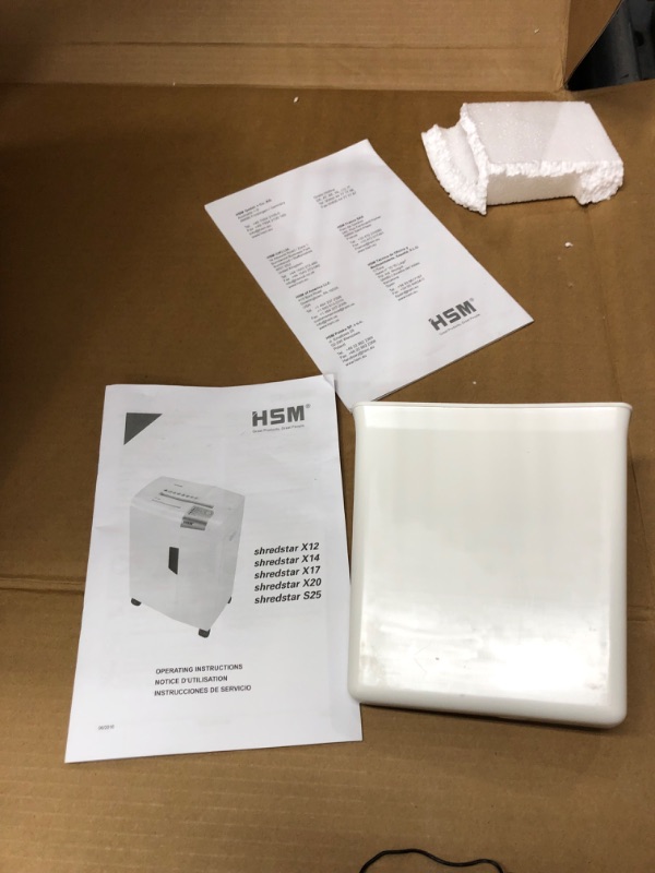 Photo 3 of *UNFUNCTIONAL FOR PARTS*- HSM shredstar X17, 17-Sheet Cross-Cut Paper/CD/Card Shredder, P-4 Security Level, 6.9 Gallon, White 17 sheet, 6.9 gallon White